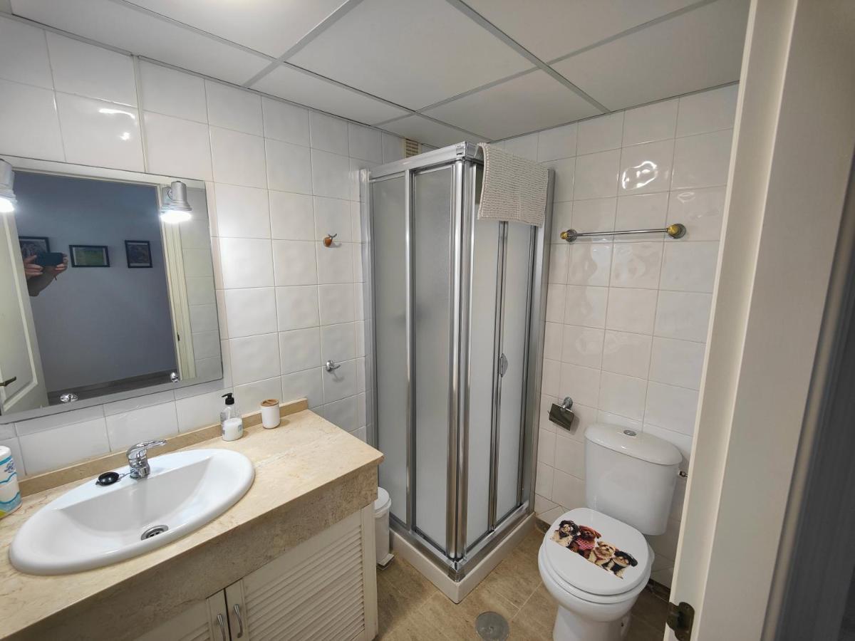 Apartamento Cerca De La Playa Con Piscina Fuengirola Luaran gambar
