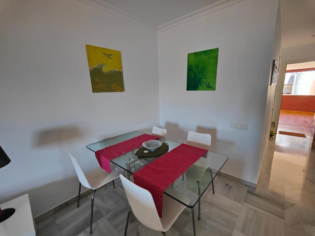 Apartamento Cerca De La Playa Con Piscina Fuengirola Luaran gambar